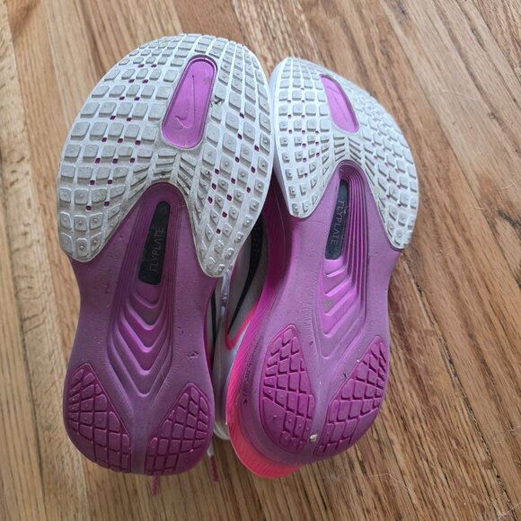 Nike Zoom Fly Running Shoes 2024 - Picture 5 of 5